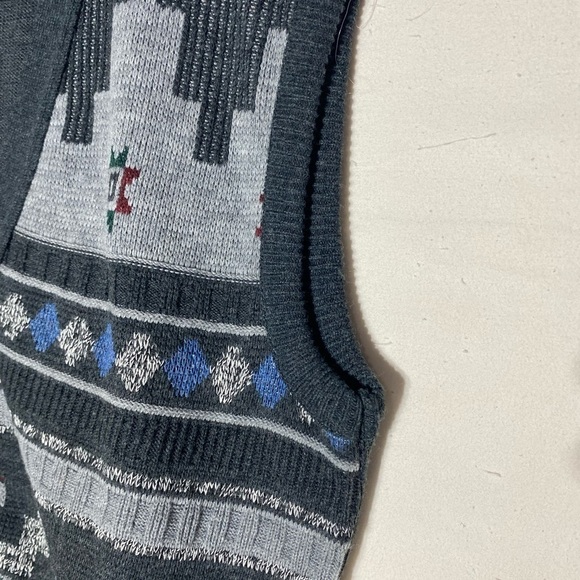 Vintage Avon Blue Grey Jacquard Knit Grandpa Sweater Vest M - Picture 6 of 9